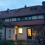Denkmal-ferienhaus In Dresden-hellerau Mit Sauna Und Kamin